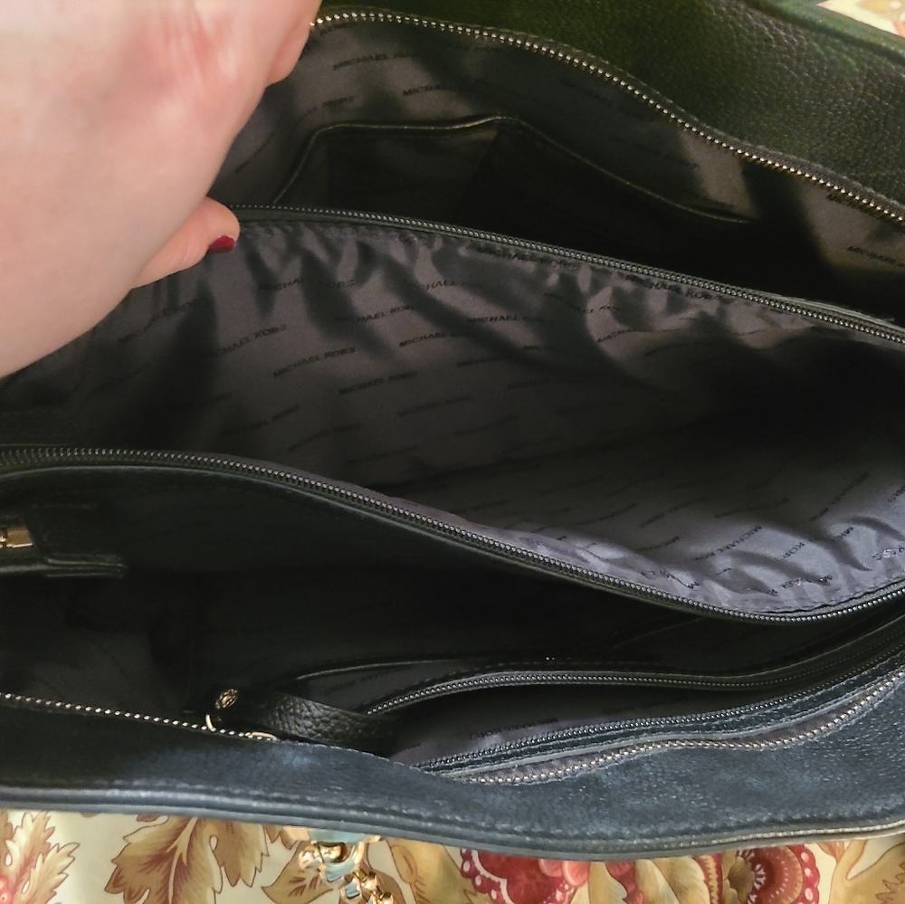 Michael Kors Tech-Friendly Bag - image 5